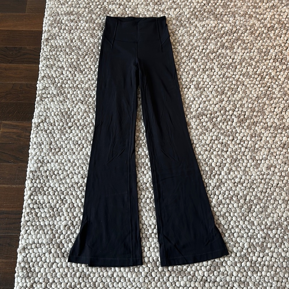 Lululemon Pant Flare - Size 2 - Black